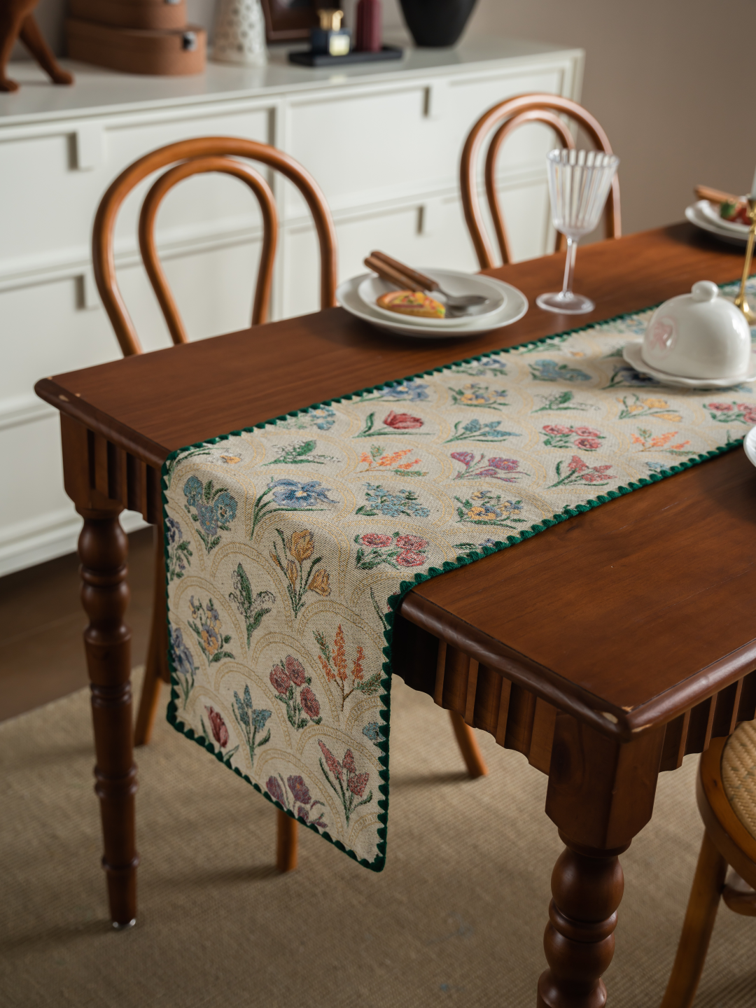 Floral Tapestry Table Runner — Vintage Botanical Wildflower Farmhouse Decor