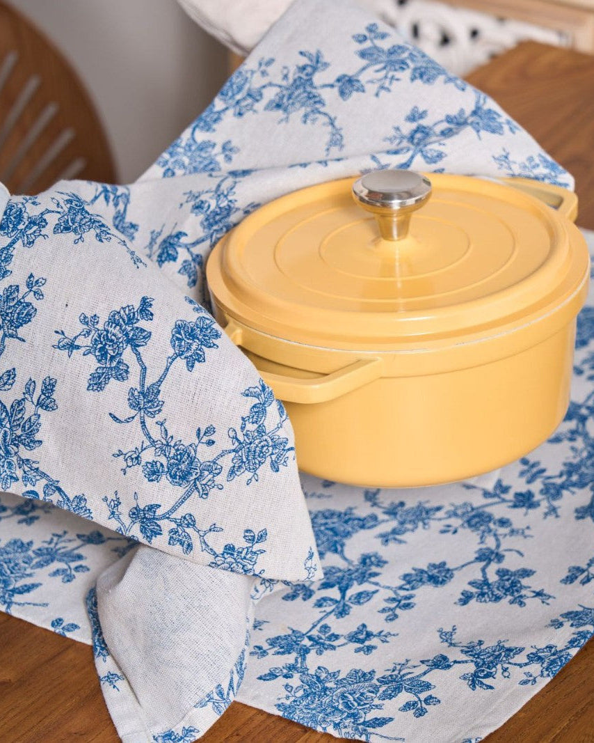 Blue Floral Toile Cloth Napkins Set — Cotton French Country Farmhouse