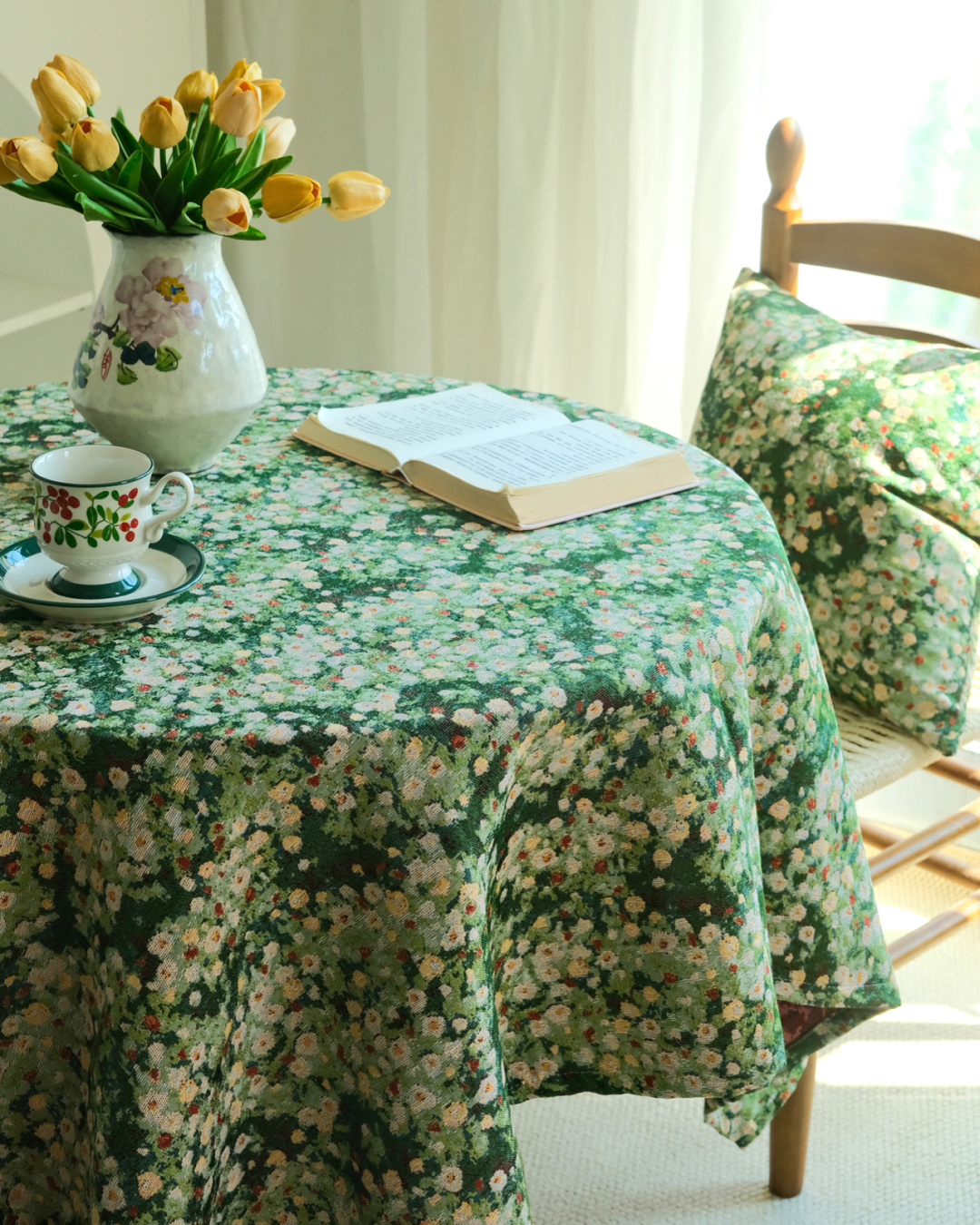 Cottage style green flower tablecloth with natural botanical pattern
