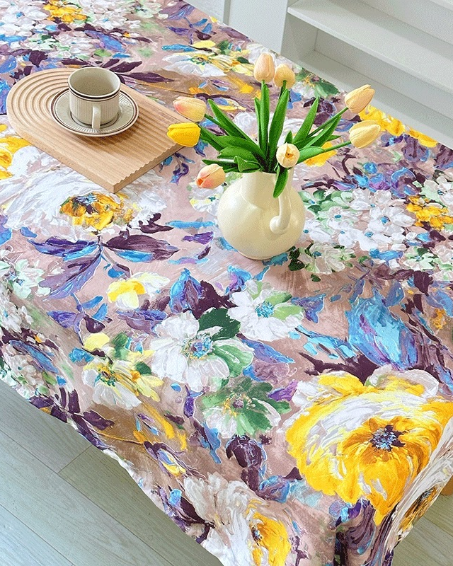 Artistic garden tablecloth with vibrant flower pattern
