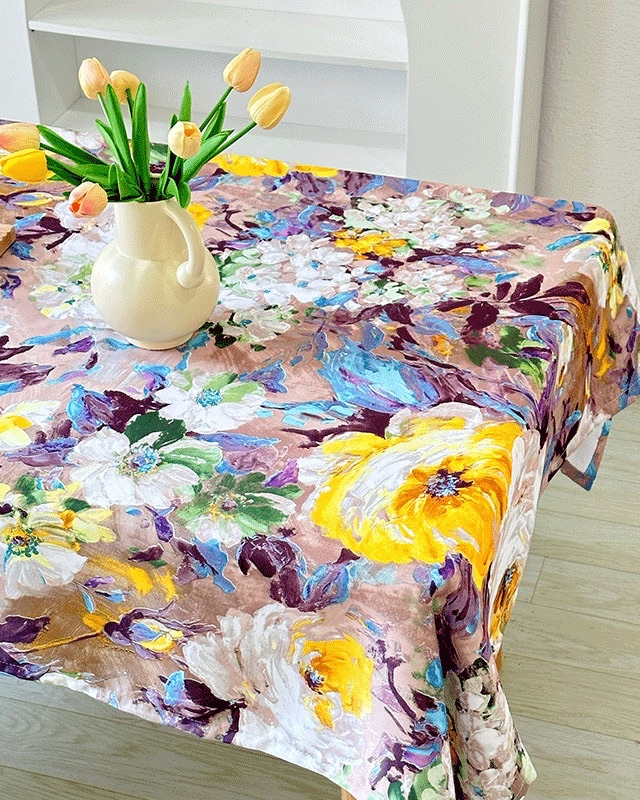 Multicolor floral tablecloth with watercolor style design